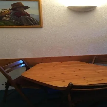 Apartment Lauzieres 41