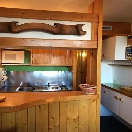 Apartment Lauzieres 41